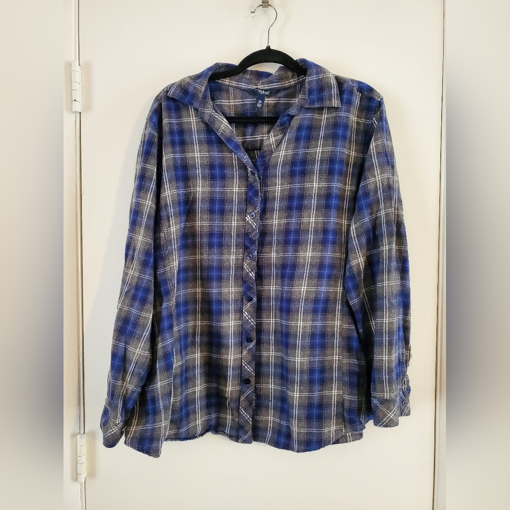 Blue/Gray/white plaid top
